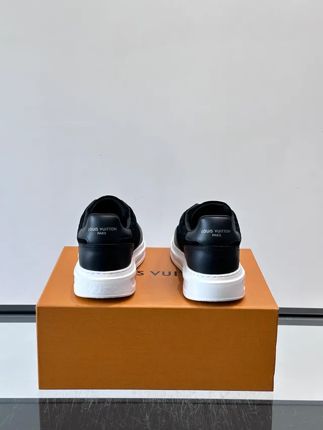 Louis Vuitton LV Trainer Black White Monogrammed Velvet Upper Leather Overlays Lifestyle Sneakers