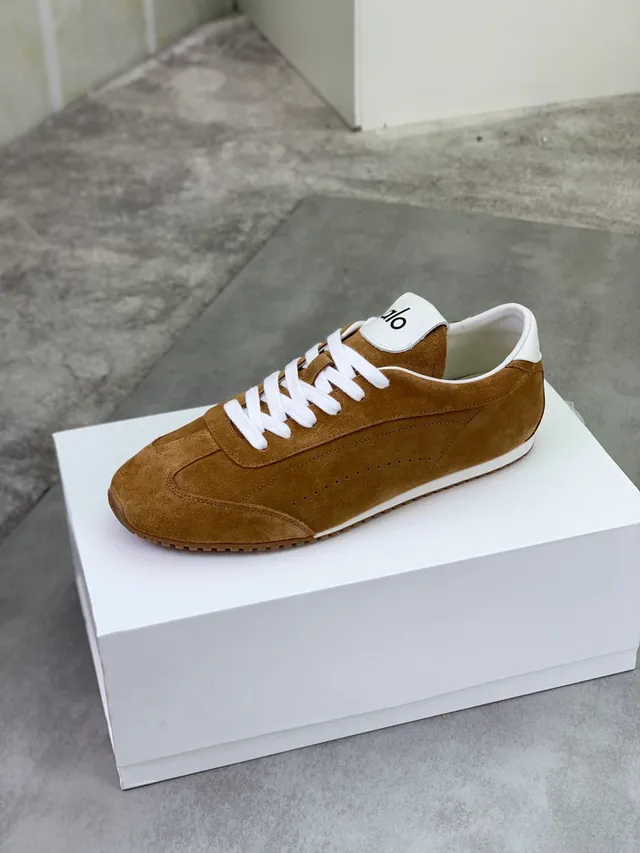 Alo Suede Retro Runner Sneaker