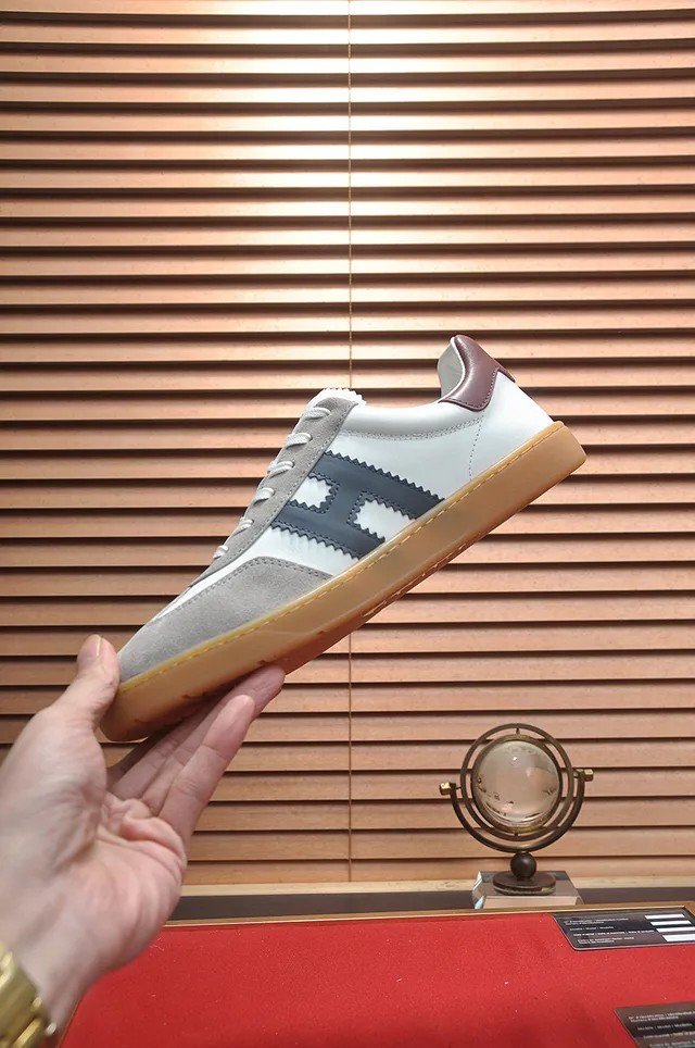 Hogan White Navy Low-Top Mixed-Material Lifestyle Sneakers