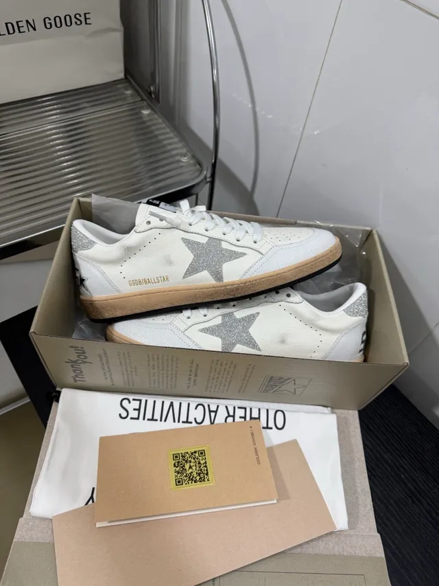 Golden Goose Ball Star Off-White Glitter Star Lifestyle Sneakers