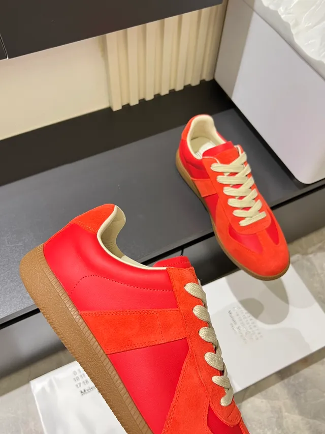 Maison Margiela White Multicolor Low-Top Leather Upper Lifestyle Sneakers