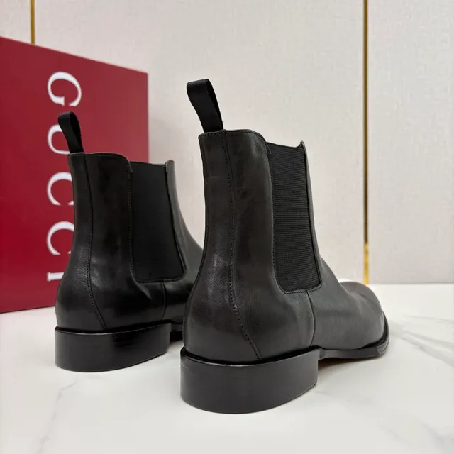 Gucci Black Smooth Leather Elastic Side Panels Chelsea Boots