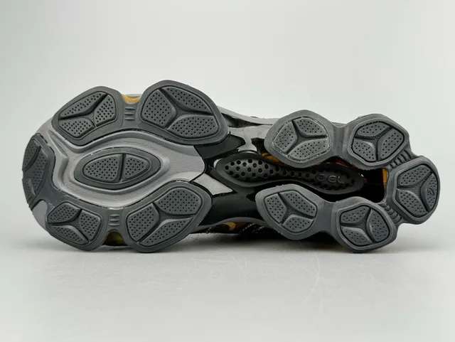 ASICS Black Gold Mesh And Synthetic Overlay Upper Visible Gel Cushioning Pods Running Shoes