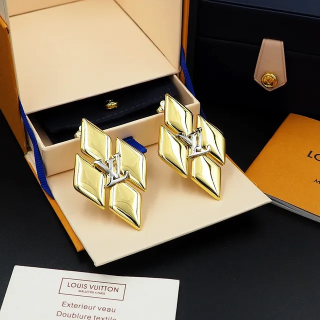Louis Vuitton Monogram World Tour Diamond-Shaped Metallic Brooches