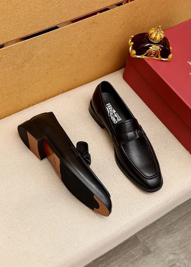 Salvatore Ferragamo Gancini Loafer Black Leather Loafers