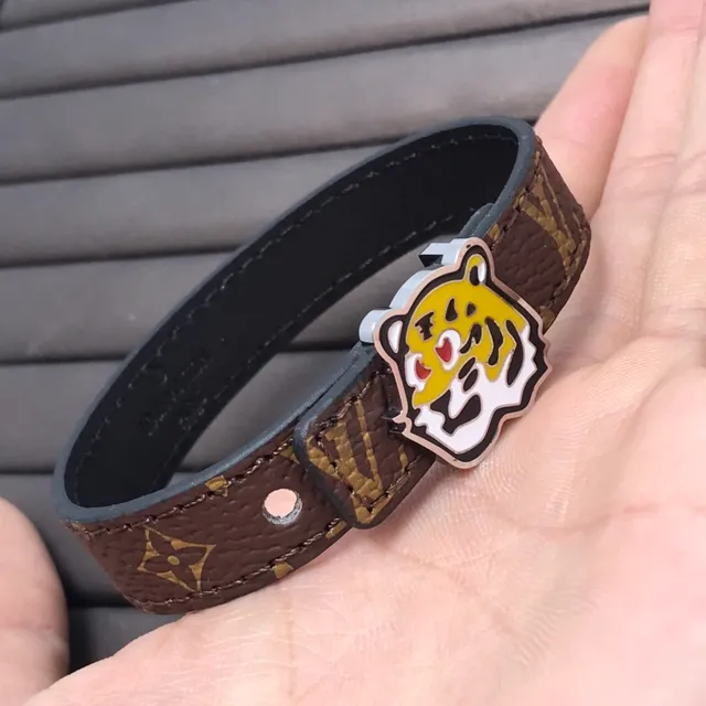 Louis Vuitton Brown Yellow Monogram Leather Enamel Tiger Buckle Belt