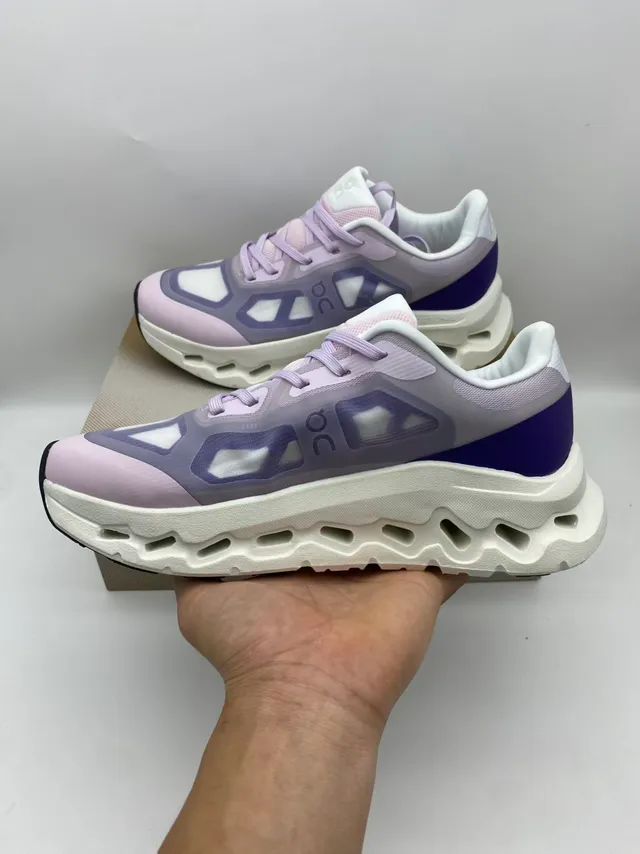 On Beige Gray Sculpted Open-Cell Midsole Mesh And Synthetic Overlay Upper Running Shoes