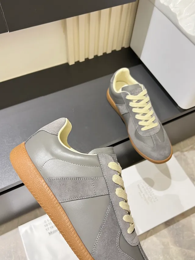 Maison Margiela White Multicolor Low-Top Leather Upper Lifestyle Sneakers