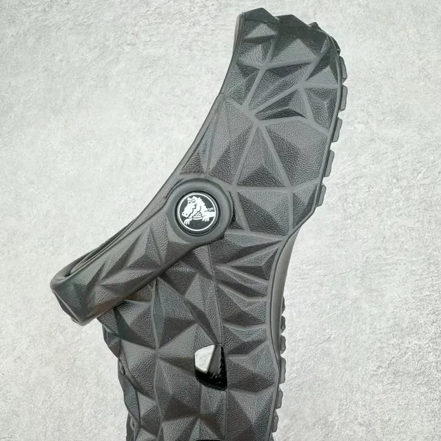 Crocs Echo Clog Black Geometric Faceted Clog