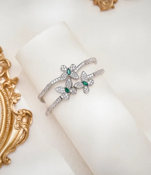 Floral Pavé Emerald and Diamond Bracelet