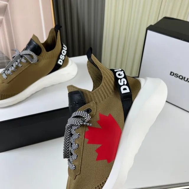 Dsquared2 Beige Red Knit Sock-Fit Upper Maple Leaf Graphic Lifestyle Sneakers