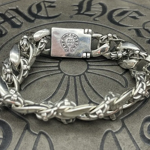 Chrome Hearts Lock Bracelet Oxidized Silver Fleur-de-Lis Star Motif Bracelets