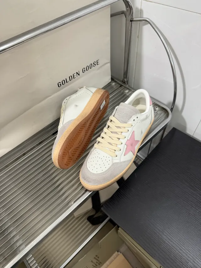 Golden Goose White Pink Distressed Leather Star Appliqué Lifestyle Sneakers