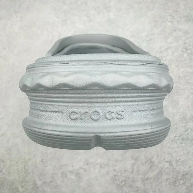 Crocs Echo Clog Light Gray Molded Foam Clog