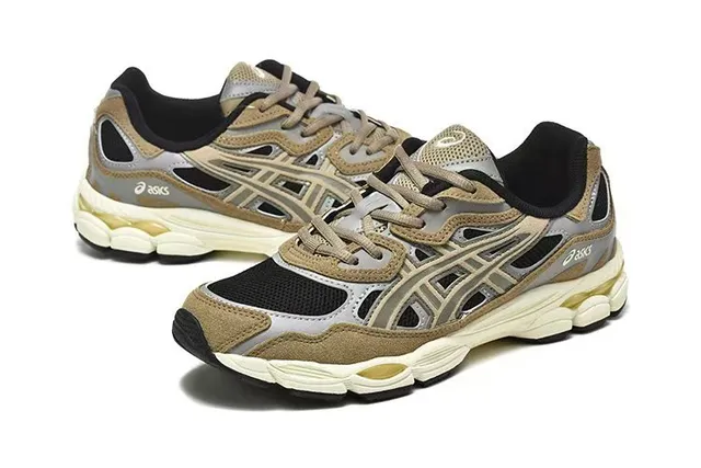 ASICS Beige Gray Layered Synthetic Cage Open Mesh Ventilation Running Shoes