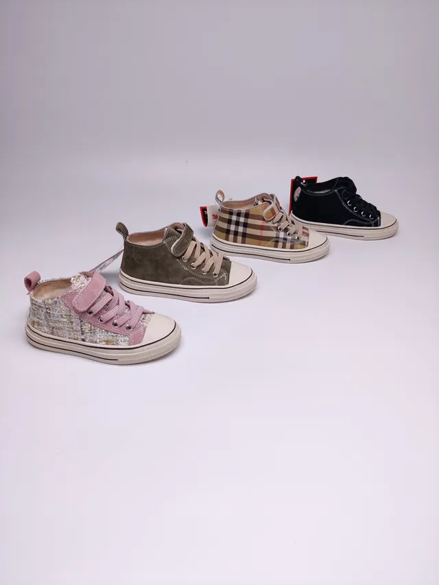 Converse Chuck Taylor All Star Tweed Pink Lifestyle Sneaker