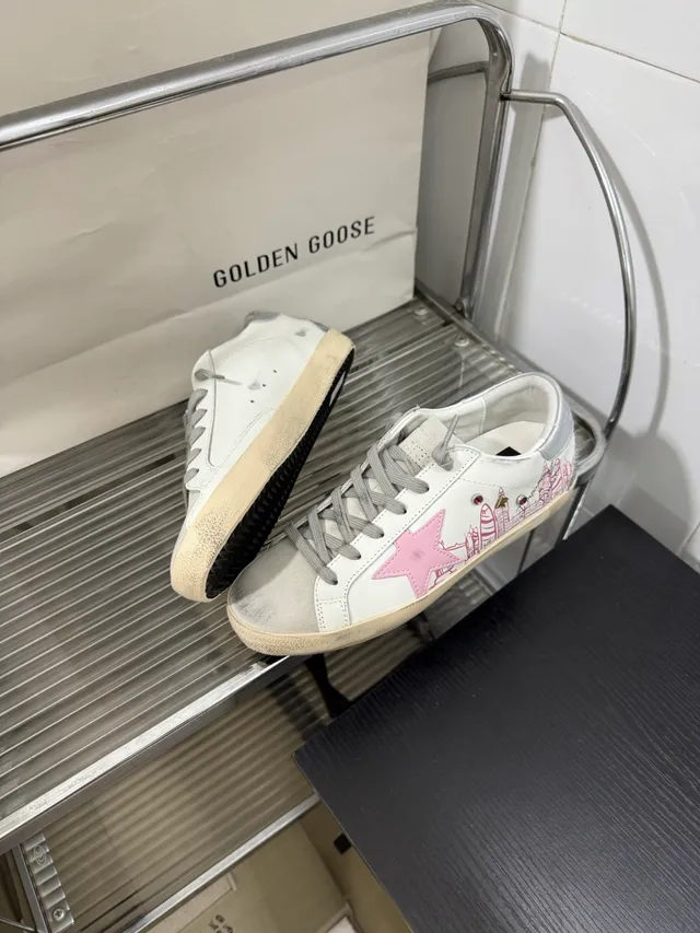 Golden Goose Superstar White Pink Glitter Star Lifestyle Sneakers