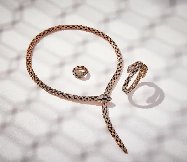 Bvlgari Serpenti Rose Gold Black Onyx Diamond Necklace