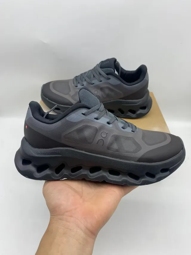 On Beige Gray Sculpted Open-Cell Midsole Mesh And Synthetic Overlay Upper Running Shoes