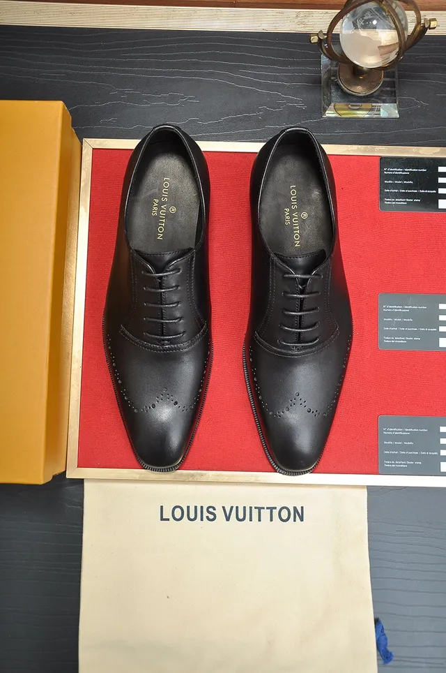 Louis Vuitton Black Wingtip Brogue Oxford Shoes