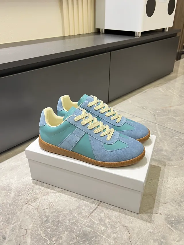 Maison Margiela White Multicolor Low-Top Leather Upper Lifestyle Sneakers