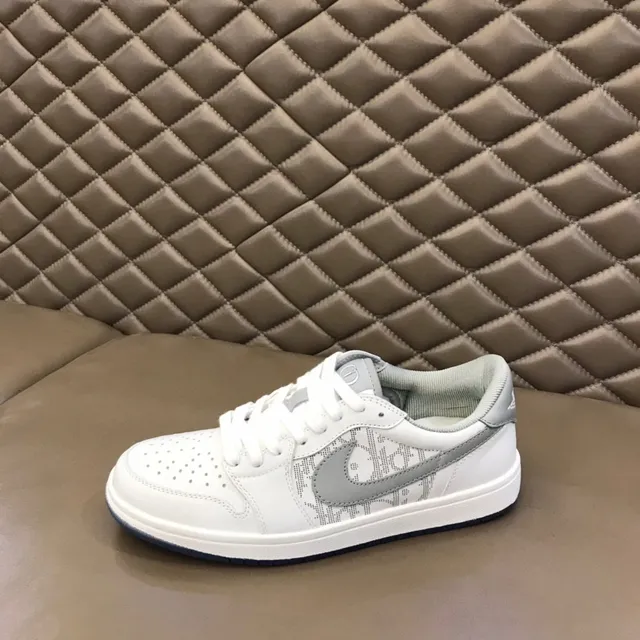Nike White Gray Low-Top Perforated Toe Lifestyle Sneakers