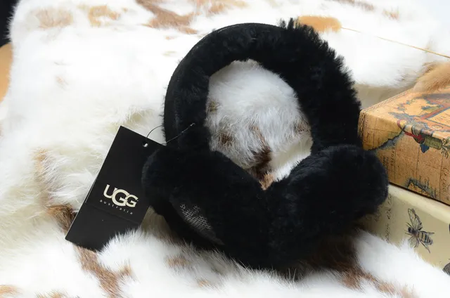 Black Brown Fur-Lined Mesh Interior Beanie