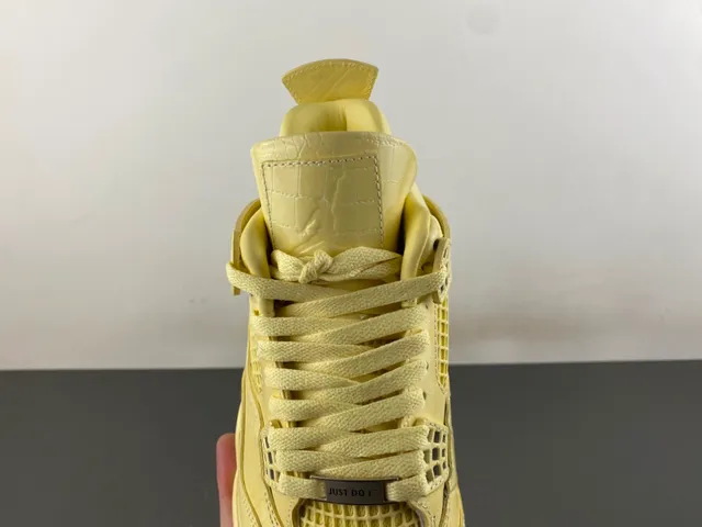 Air Jordan 4 Monochromatic Yellow Basketball Shoes