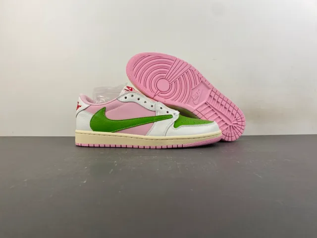 Nike Pink Green Low-Top Color-Blocked Lifestyle Sneakers
