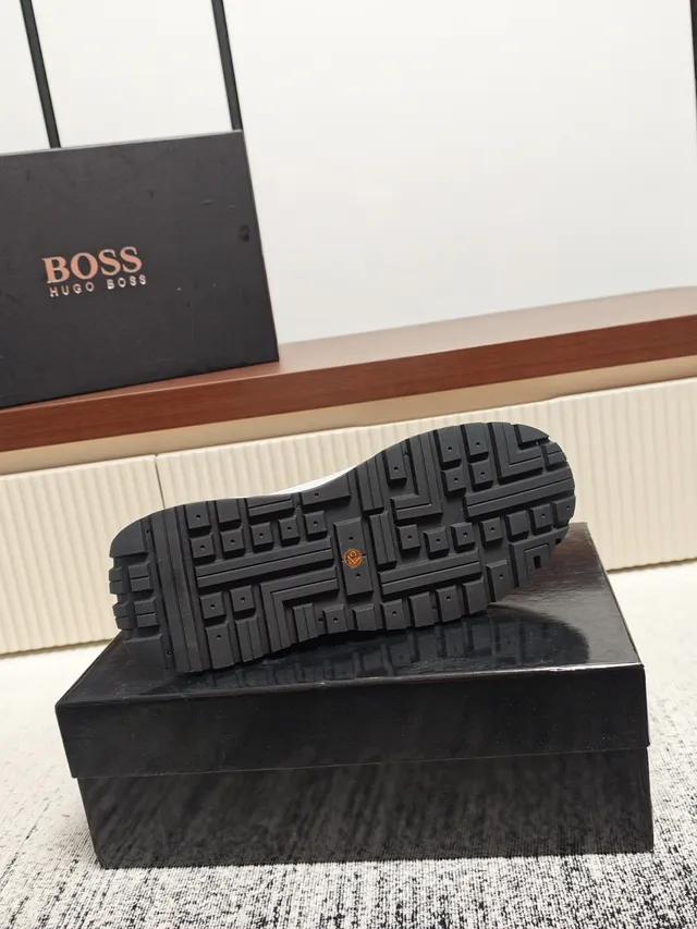 Hugo Boss Black White Suede And Mesh Upper Gold Metallic Logo Sneakers