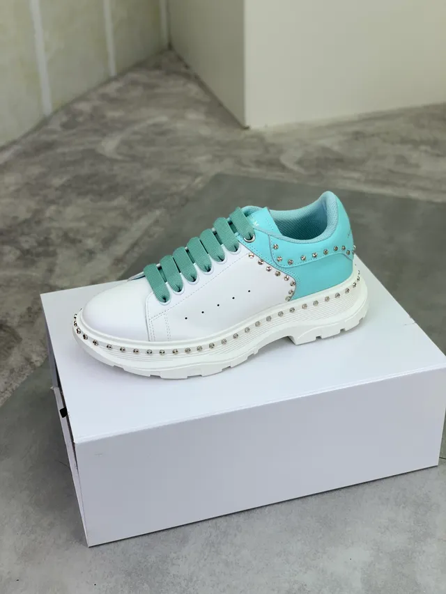 Alexander McQueen White Blue Platform Sole Studded Perimeter Lifestyle Sneakers