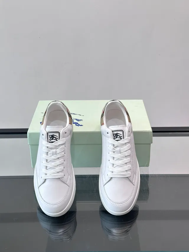 Burberry Knight White Leather Lifestyle Sneakers