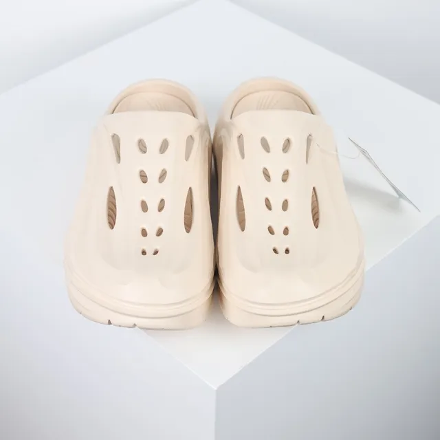 Hoka ORA Recovery Beige Clog