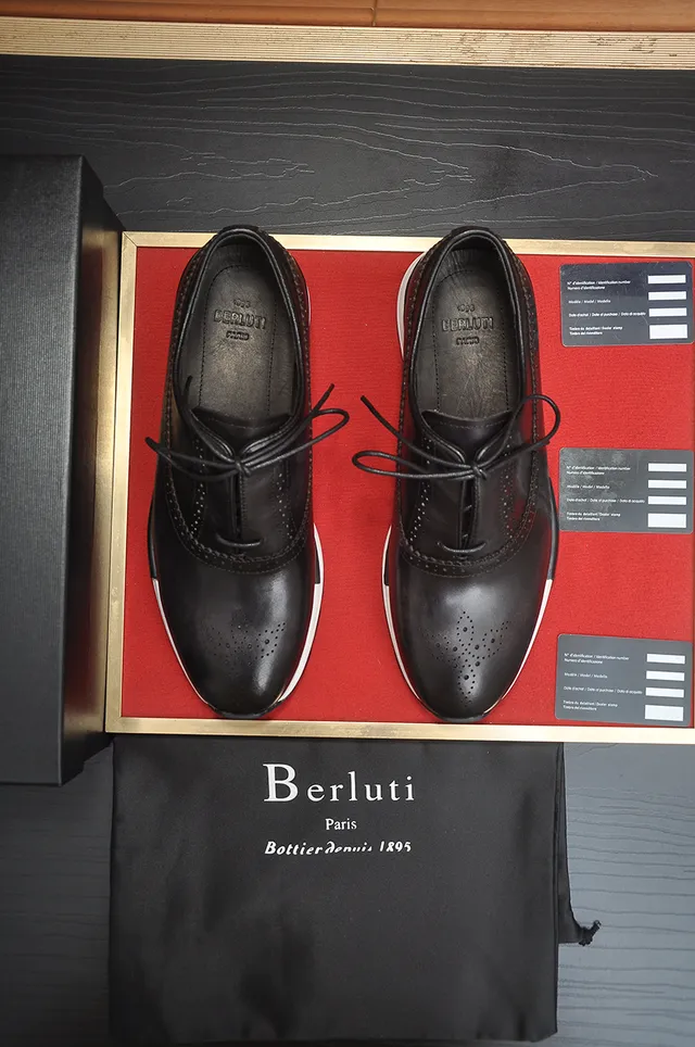 Black White Leather Detailing Brogue
