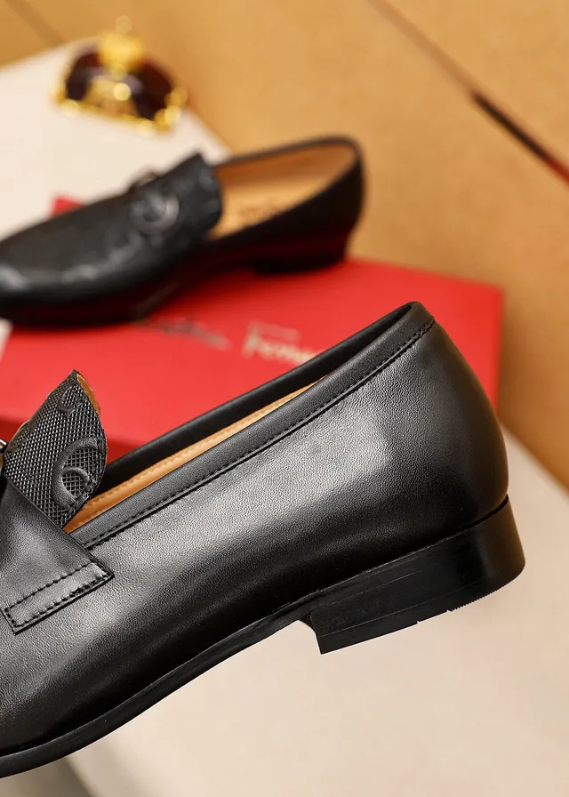 Salvatore Ferragamo Gancini Black Leather Horsebit Loafers