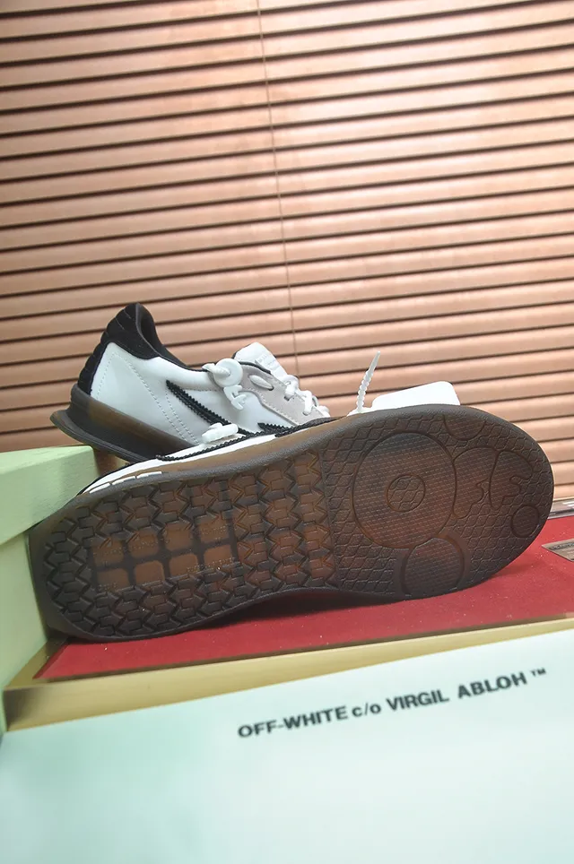 Off-White Gray Low-Top Mixed-Material Upper Lifestyle Sneakers