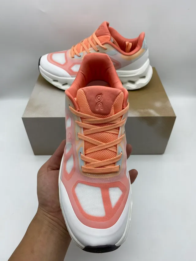 On Beige Gray Sculpted Open-Cell Midsole Mesh And Synthetic Overlay Upper Running Shoes