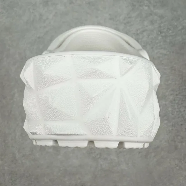 Crocs Echo White Geometric Faceted Upper Molded Foam Construction Clog