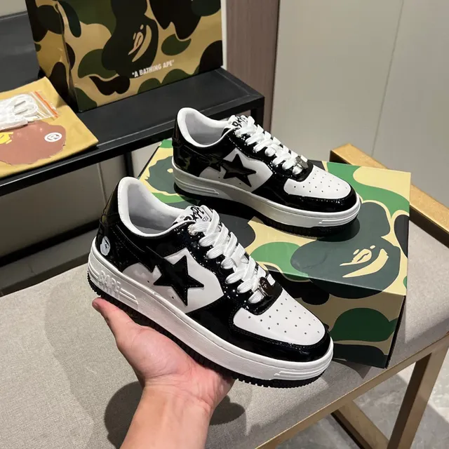 A Bathing Ape BAPE STA Black and White Star Logo Lifestyle Sneakers