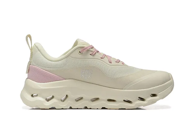 On Cloud Beige Pink Cloudtec Pod Sole Mesh Upper Lifestyle Sneakers