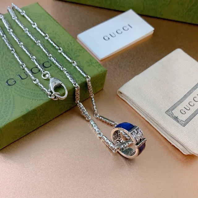 Gucci Dionysus Silver Blue Chain Link Ornate Engraved Pendant Necklace