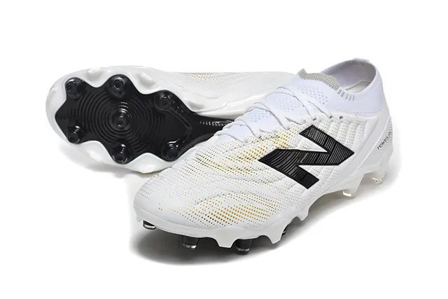 New Balance White Black Low-Cut Knit Upper Asymmetric Lacing System Firm-Ground Soccer Shoes