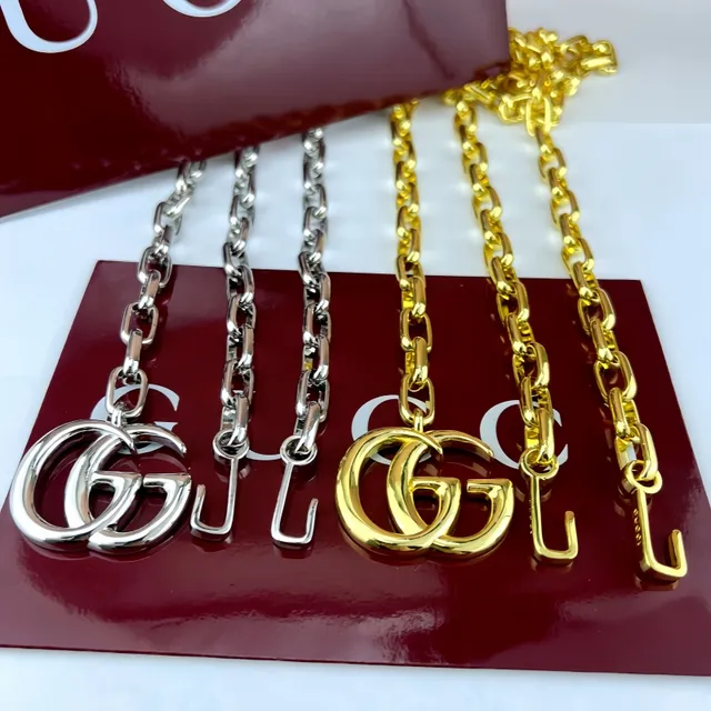 Gucci GG Marmont Gold Curb Chain Interlocking Double-G Pendant Fashion Belt Bag