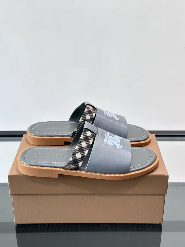 Burberry Knight Slide White Black Single-Strap Equestrian Logo Slippers