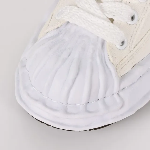MMY White Black Canvas Upper Sculpted Midsole Sneakers