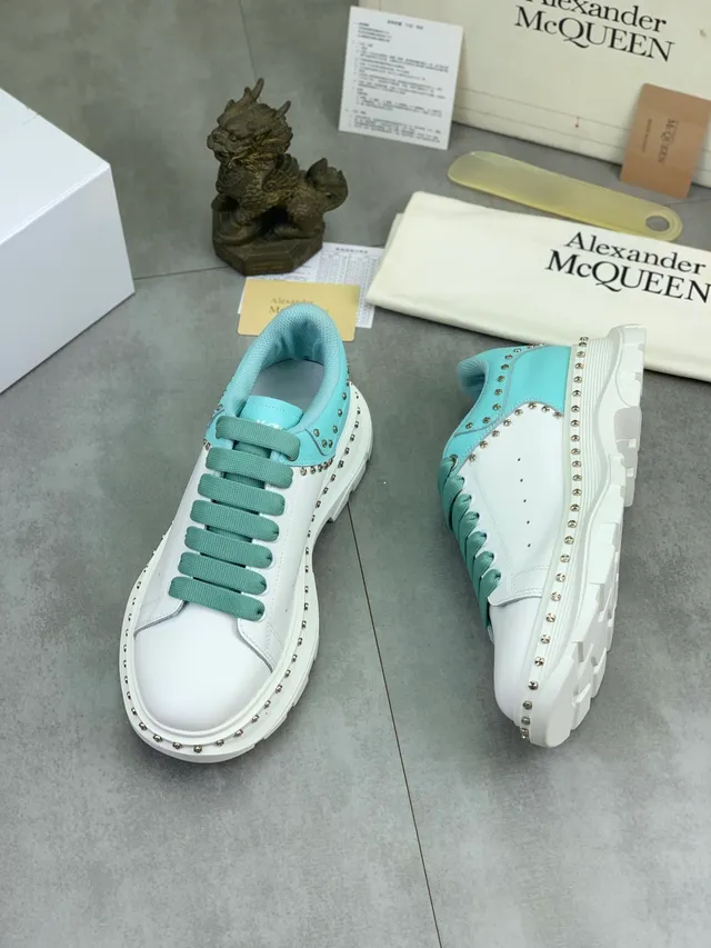Alexander McQueen White Blue Platform Sole Studded Perimeter Lifestyle Sneakers