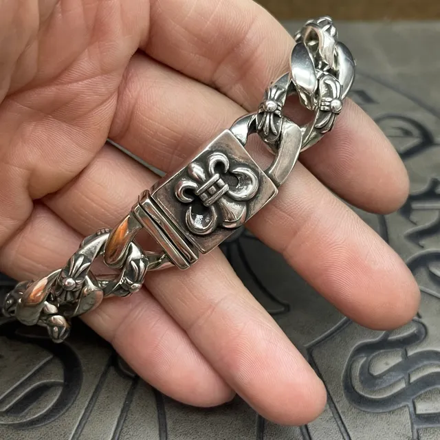 Chrome Hearts Lock Bracelet Oxidized Silver Fleur-de-Lis Star Motif Bracelets