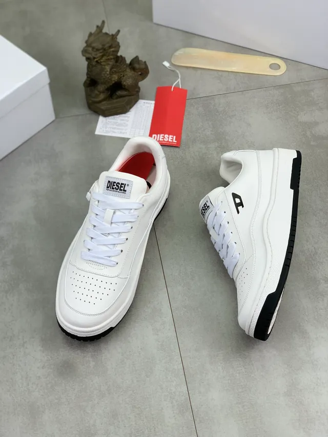 Diesel White Black Leather-Like Upper Perforated Toebox Lifestyle Sneakers