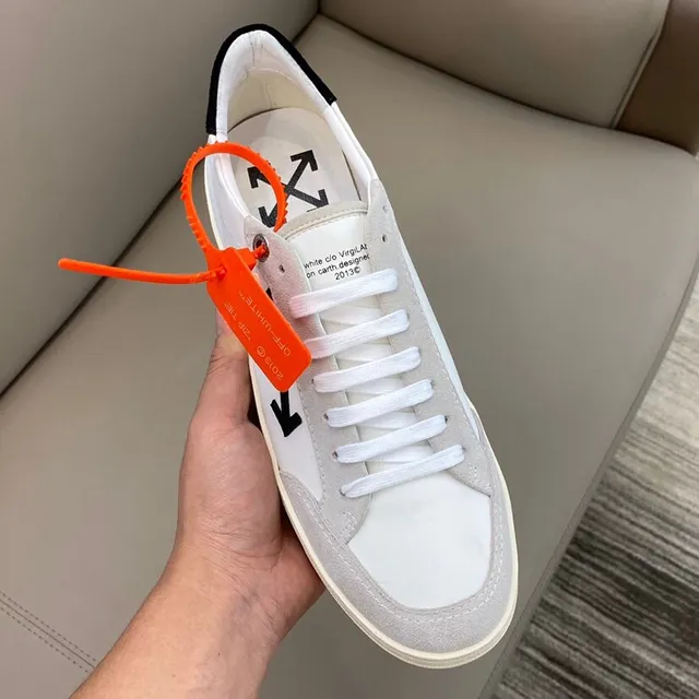 Off-White Diagonal Arrow Logo White and Gray Lifestyle Sneakers