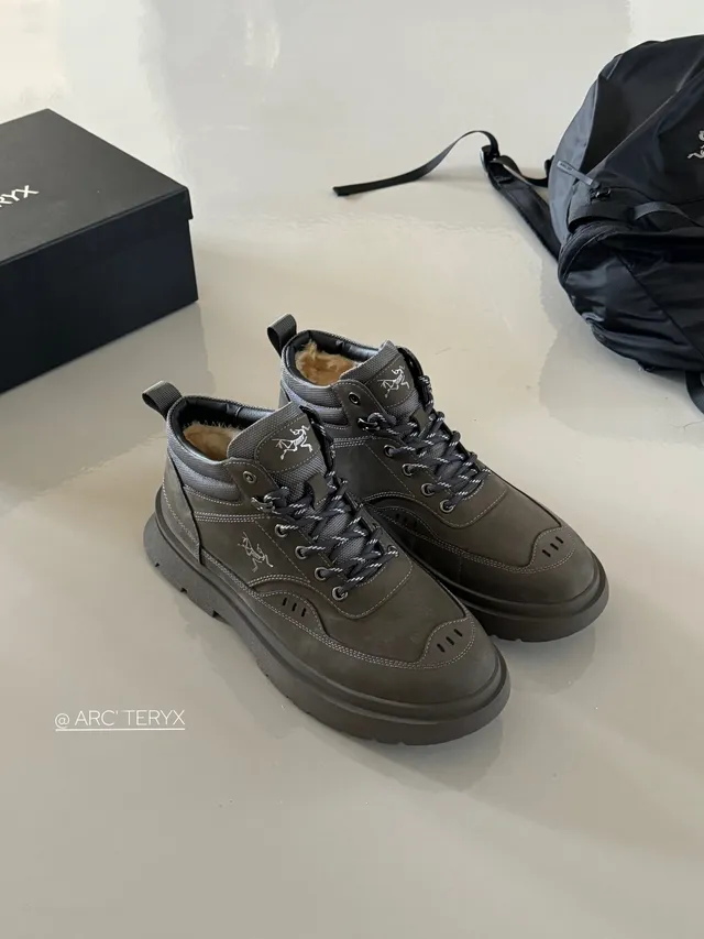 Arc'teryx Black Beige Insulated Shearling-Lined Mixed-Material Upper Ankle Boots